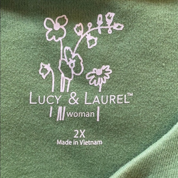 Lucy & Laurel short sleeve tunic tee - Picture 4 of 7